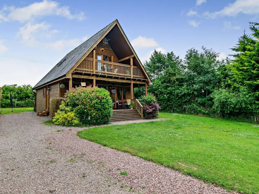 3 Bed in Ledbury oc-77379 - Image 1