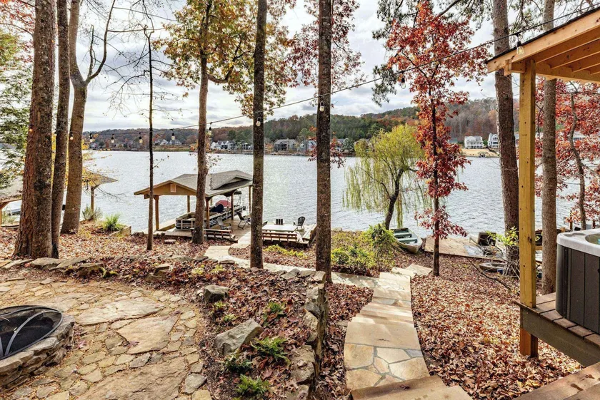 Lake Front Home, teaterværelse, dokke, bjergudsigt, svømme-fiskebåd - Image 1