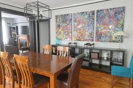 1895 meets 2023 Townhouse. - Image 1