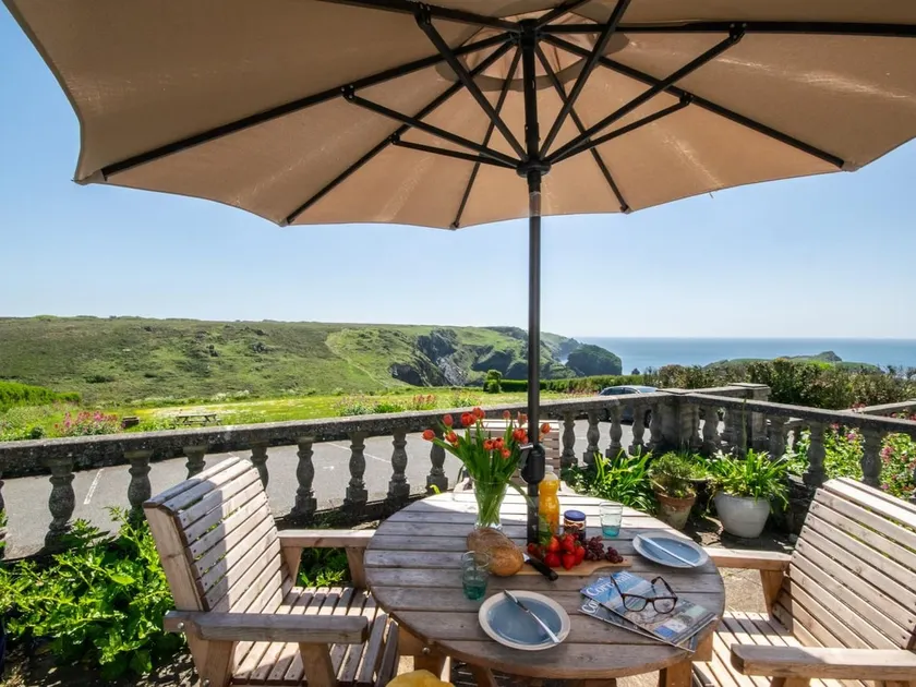 2 Bed in Helston oc-52468 - Image 1