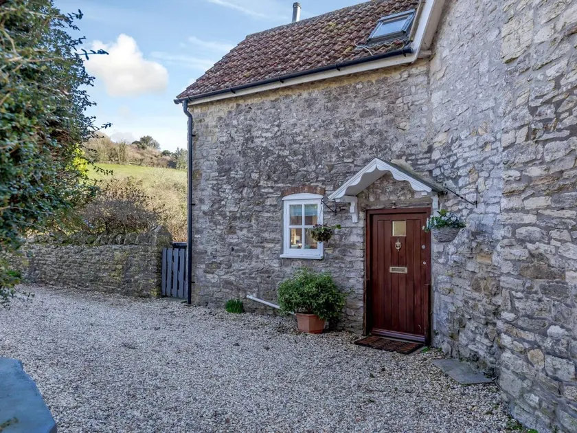 3 Bed in Weymouth oc-87065 - Image 1