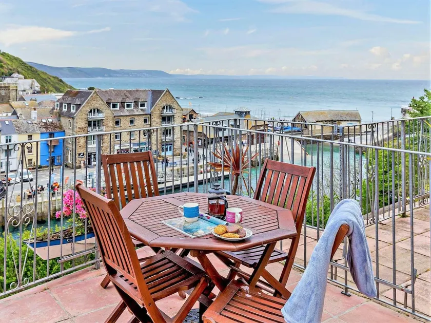 2 Bed in Looe oc-82537 - Image 1
