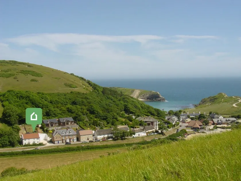 4 bed in Lulworth CHRIC - Image 1
