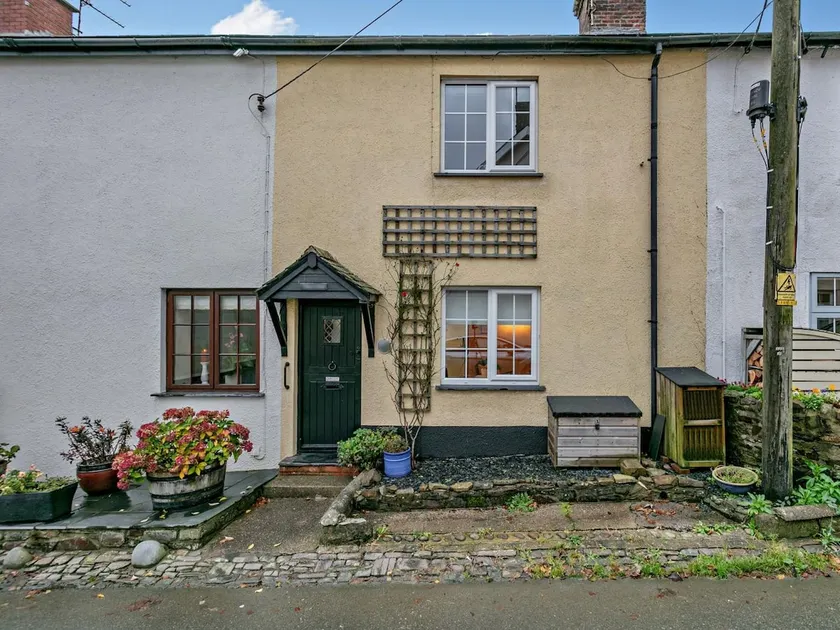 2 Bed in South Molton oc-55221 - Image 1