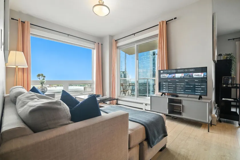Zorro - Stylish 2BD | 2 BA | Ice District Suite! - Image 1
