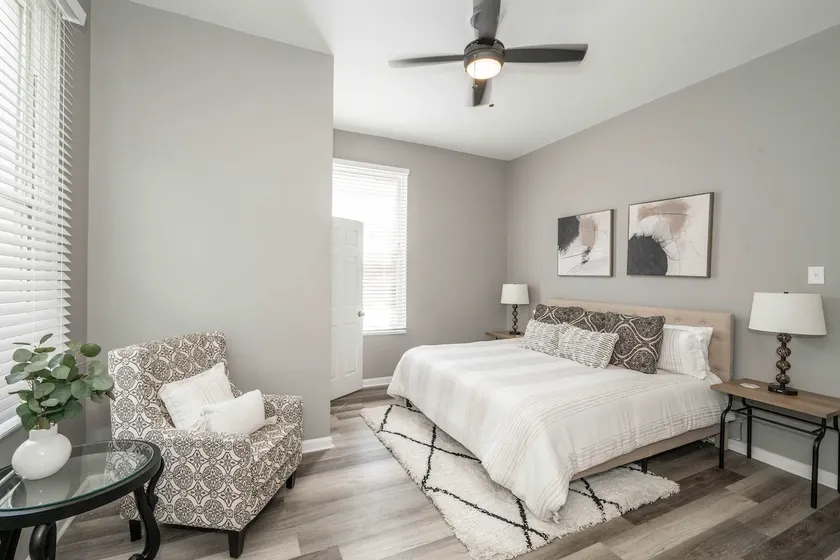 Queen City Grand House - Image 1