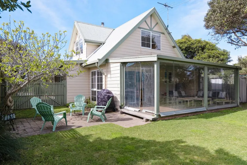 Cape Cottage - Image 1