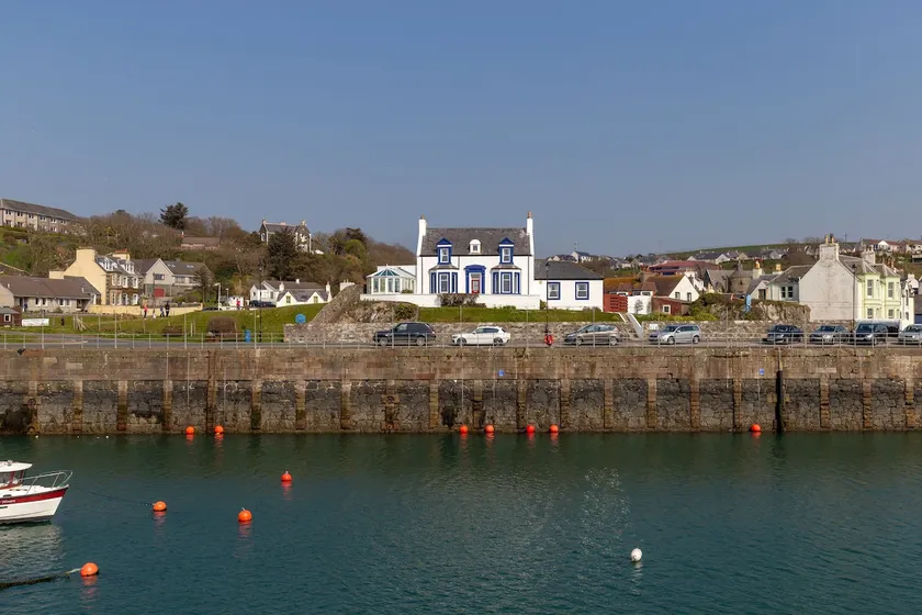 The Knowe - Image 1