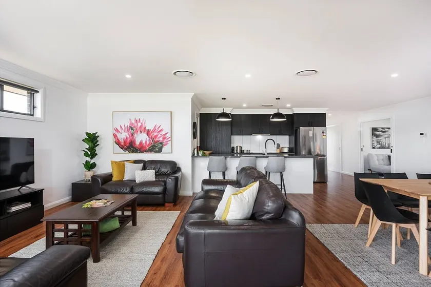 'Campanile House' The Ultimate Mudgee Adventure - Image 1