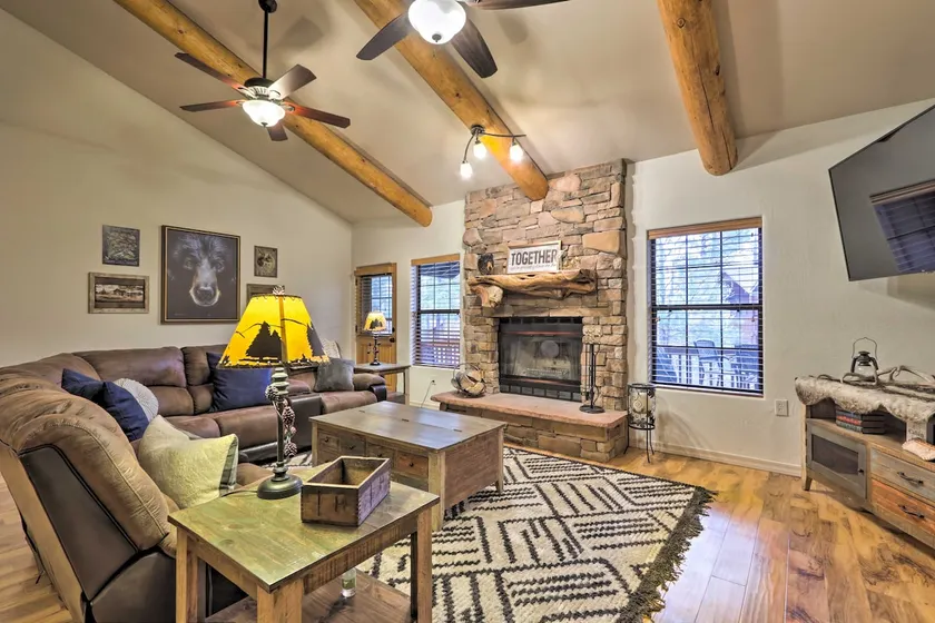 Furnished Balcony w/ Fire Pit: Pinetop Mtn Escape! - Image 1