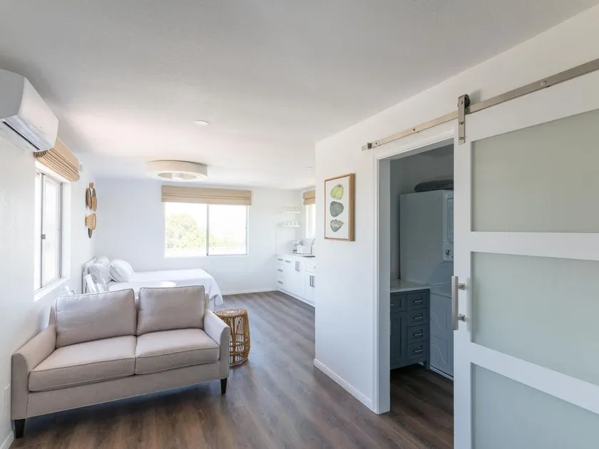 Mt Helix Studio Loft with Mountain Views - Image 1