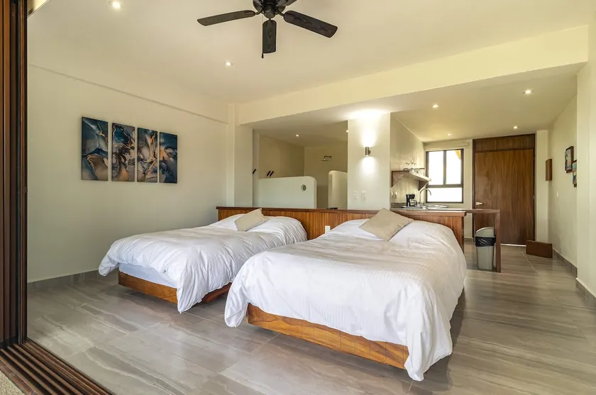 Suite in Ixtapa with ocean and pool views - Image 1