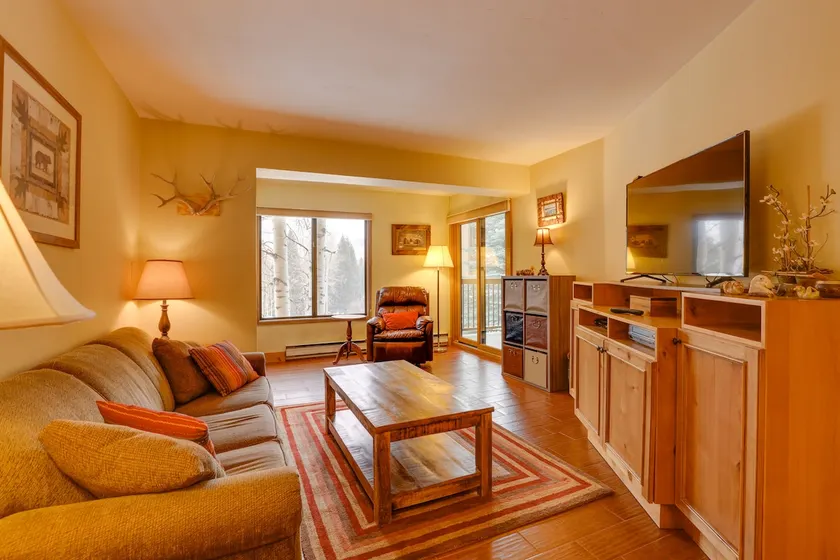 Shuttle to Vail Resort: Condo w/ Hot Tub Access - Image 1