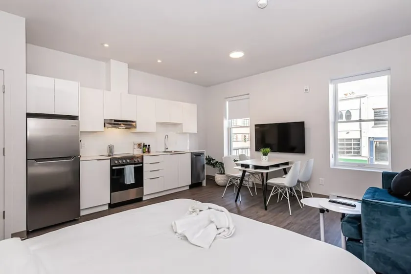 Amazing and Perfectly Located Flat by Denstays - Image 1