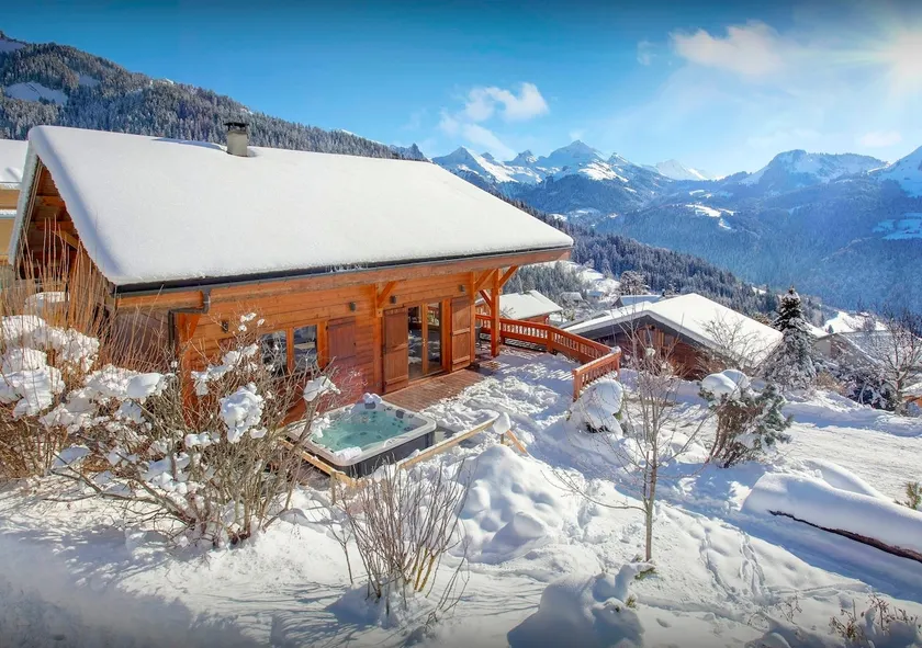 14 person chalet ideal for family - Image 1