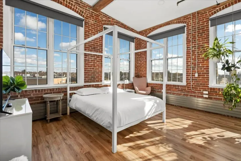 Unit 422: a Boho Paradise - Image 1