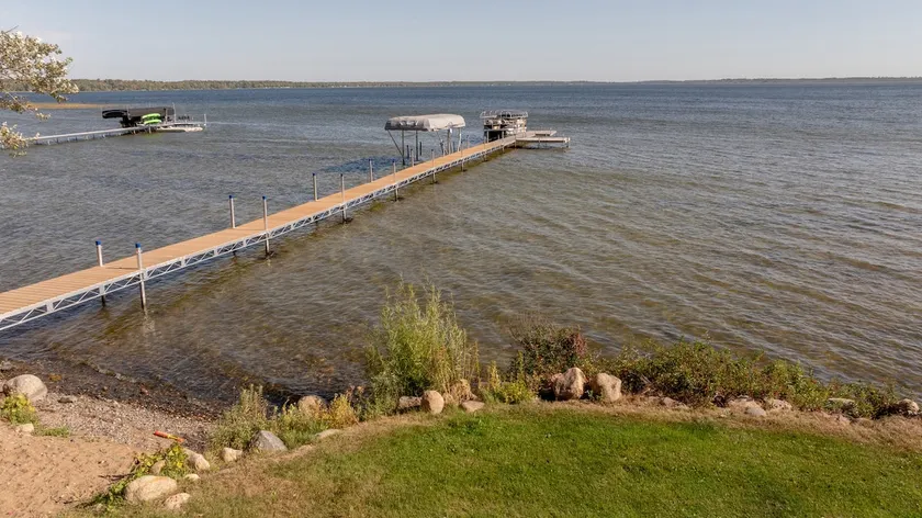 Remodeled, Grill, Outside Seating, Dock, Swimming - Image 1