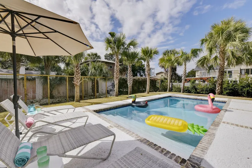5 Schlafzimmer Oststrandhaus mit Pool - Image 1