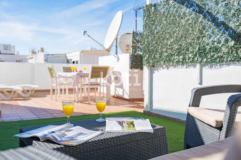 Gamycol Penthouse | City & Beach | Fuengirola Harbor - Image 1