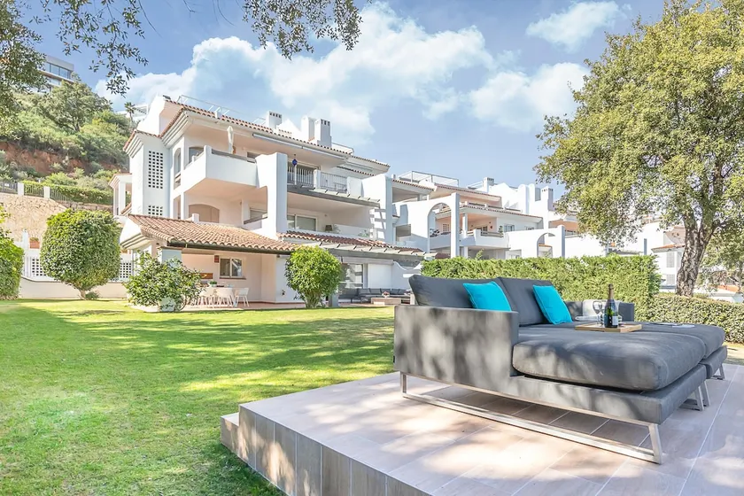 Mairena Forest sea view & pool- Happy Rentals - Image 1