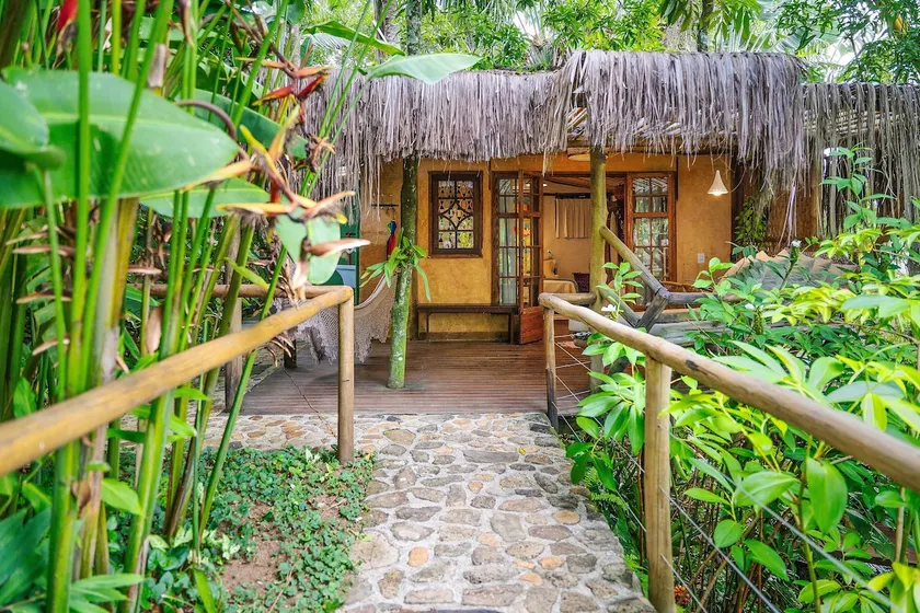 House integrated with nature and natural pools - Image 1
