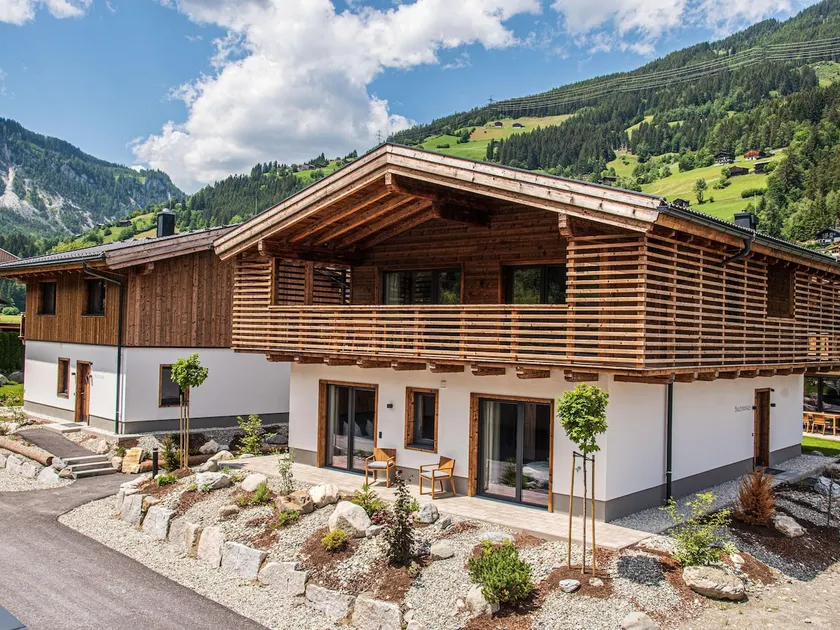 Chalet in Wald near Krimml Waterfalls - Image 1
