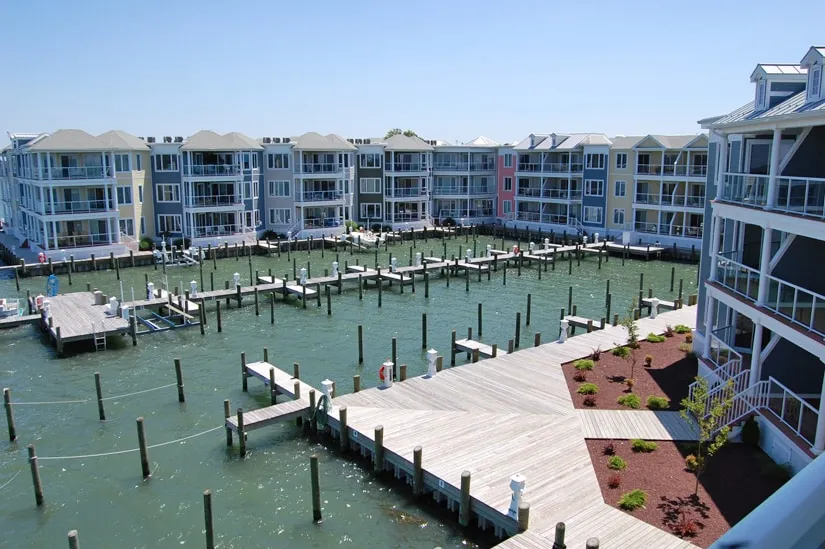 Bayside & Beyond- 1st Floor Waterfront Condo with Pool, Gym & Boat Slip - Image 1