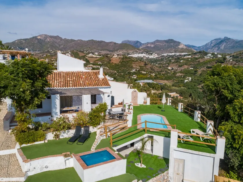 Cortijo Horizonte Sunset - Image 1