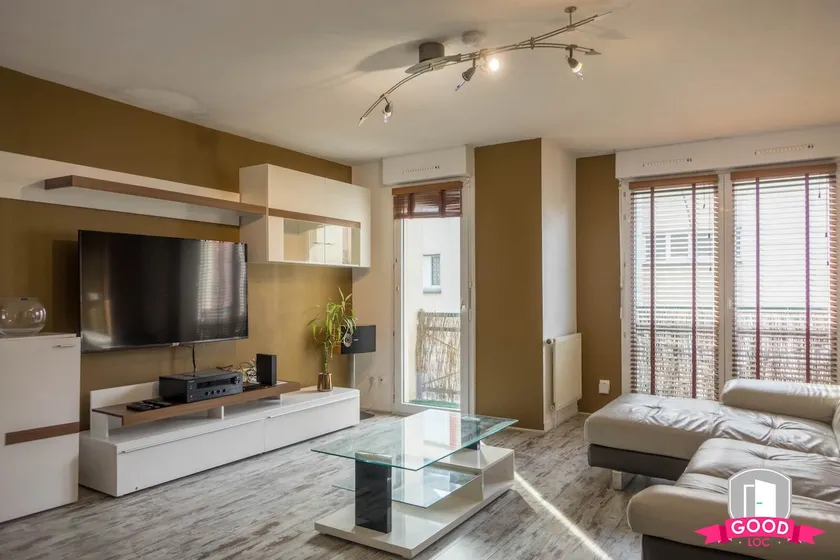Cozy 2 bedroom apartment Fiber Wifi - Image 1