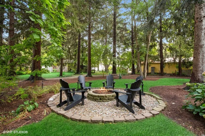 Close To Beach and Downtown Union Pier! - Image 1