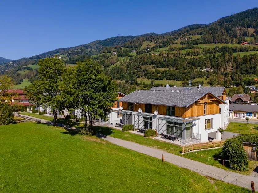 Spacious house with sauna - Image 1