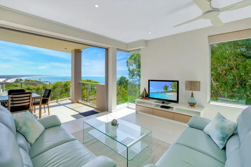 Unit 9 103 Cooloola Drive Rainbow Beach - Image 1