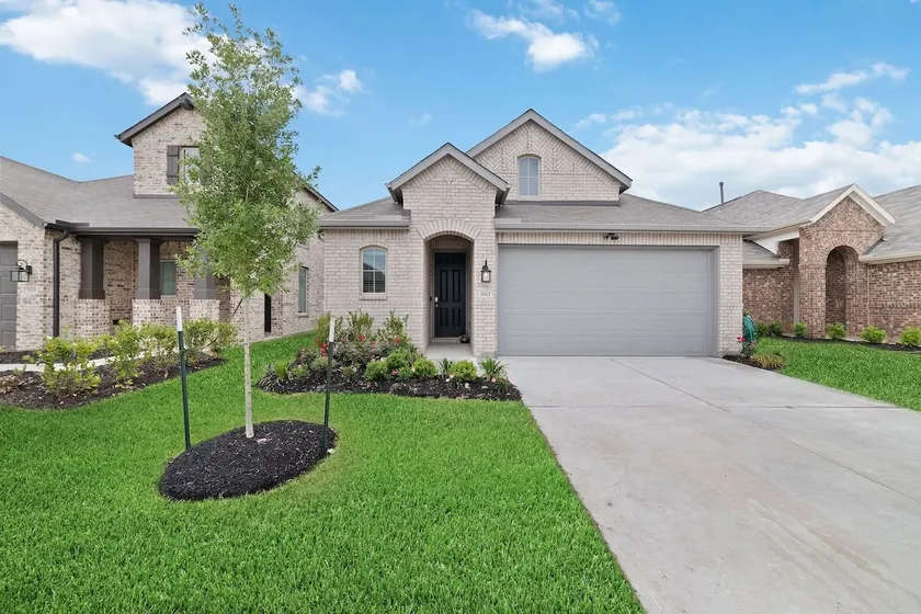 Lovely New Home | Modern & Simplicity - Image 1