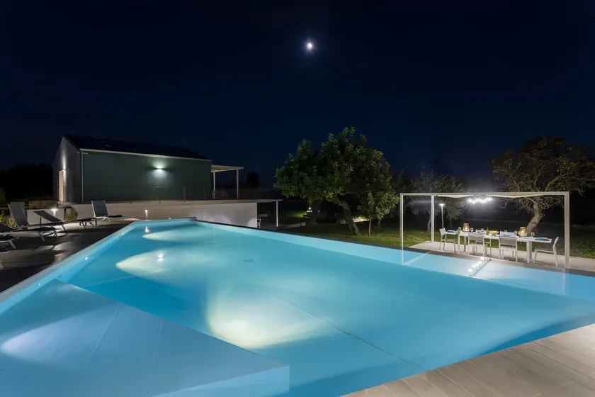 Villa Iris - IsulaTravel - Image 1