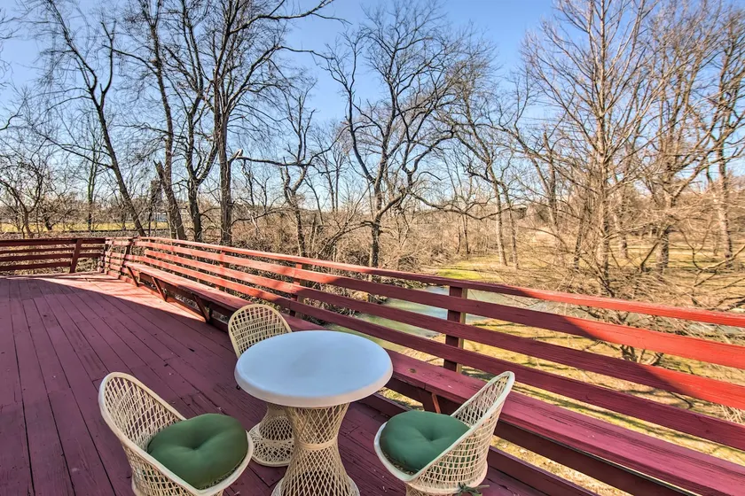 Creek Access & Deck: ‘Runningwater’ Lancaster Gem - Image 1