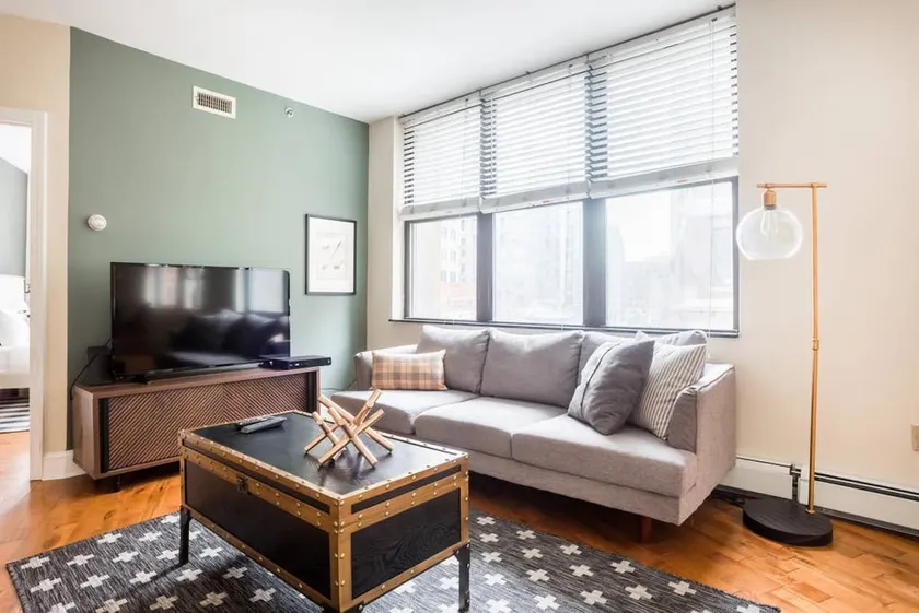 Charming 1BR Flat Downtown Boston | Walk Anywhere - Image 1