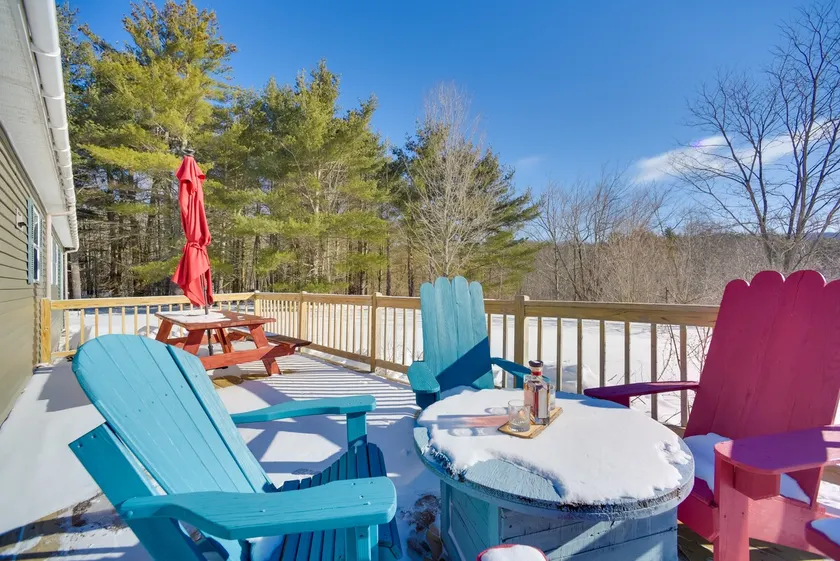 Private 7-Acre Retreat: On-Site Pond, Streams - Image 1