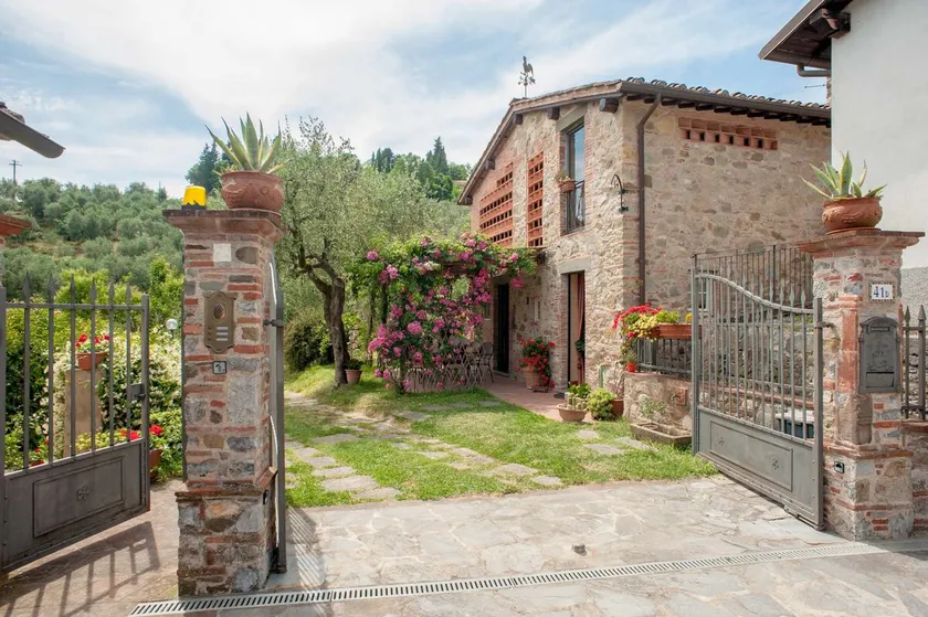 Romantique villa de ferme à Lucca dormir 7 personnes avec piscine privée et wi-fi - Image 1