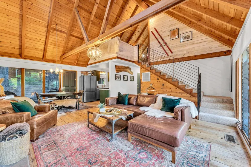 The Rigi Chalet | HOA Beach Access/Close to town! - Image 1