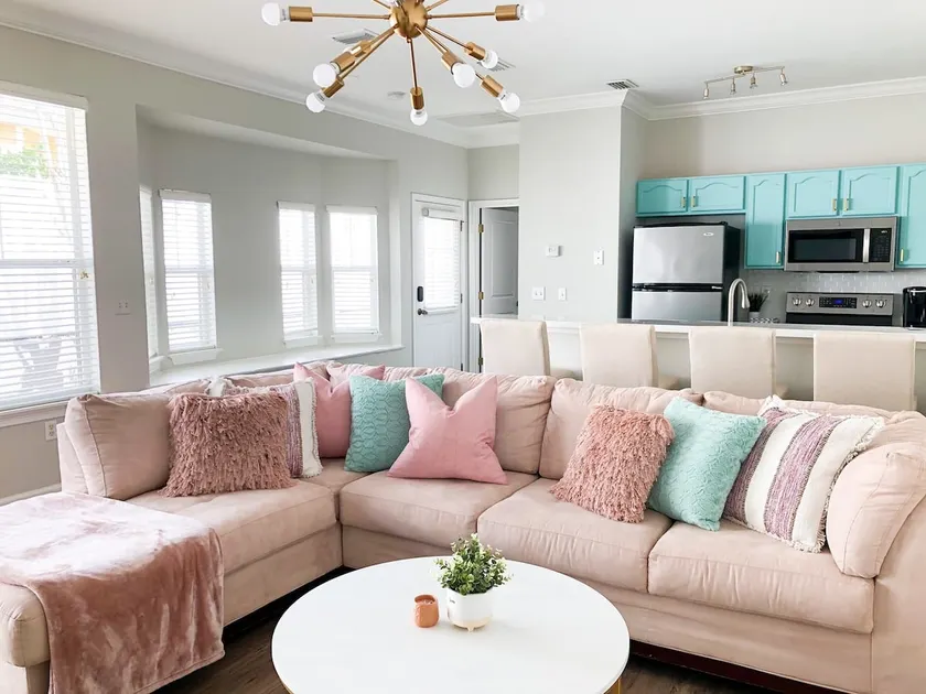 Glam Townhouse in Downtown Lakeland - 2bed/2bath - Image 1