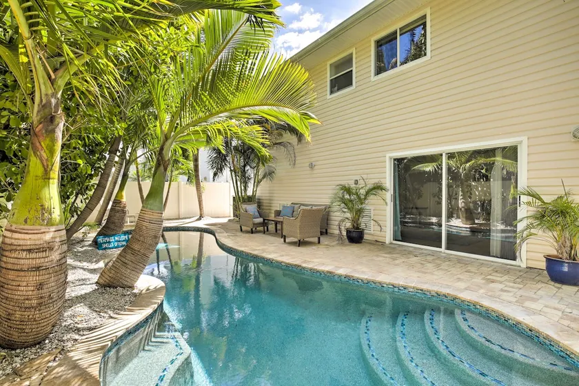 Indian Rocks Beach Oasis - 2 Blocks to Beach! - Image 1