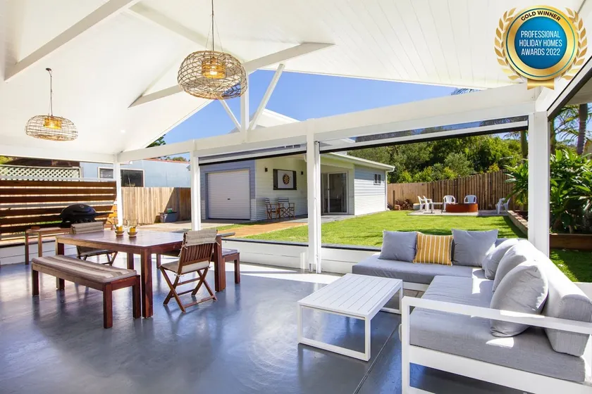 Spinnaker I Family Getaway I 2mins Walk to Beach - Image 1