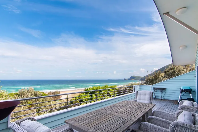 Hueys Lookout Beachfront - Image 1