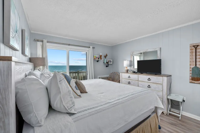 BeachyEscape Oceanfront Pool/ Views. Pets Welcome! - Image 1
