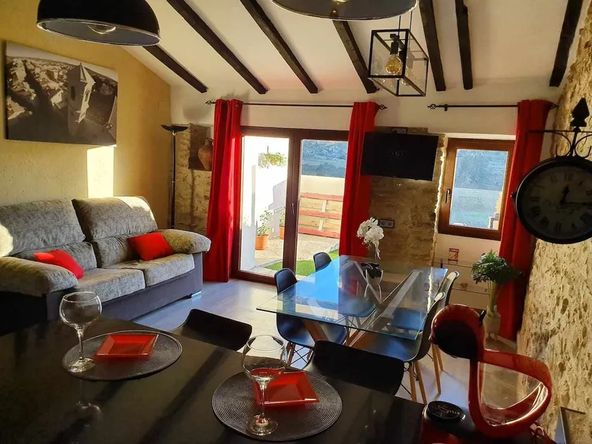 Arrabal 5 Rural House - Image 1
