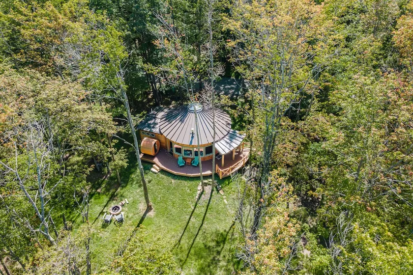 Radiant Floors, Sauna & Forest Views - Image 1