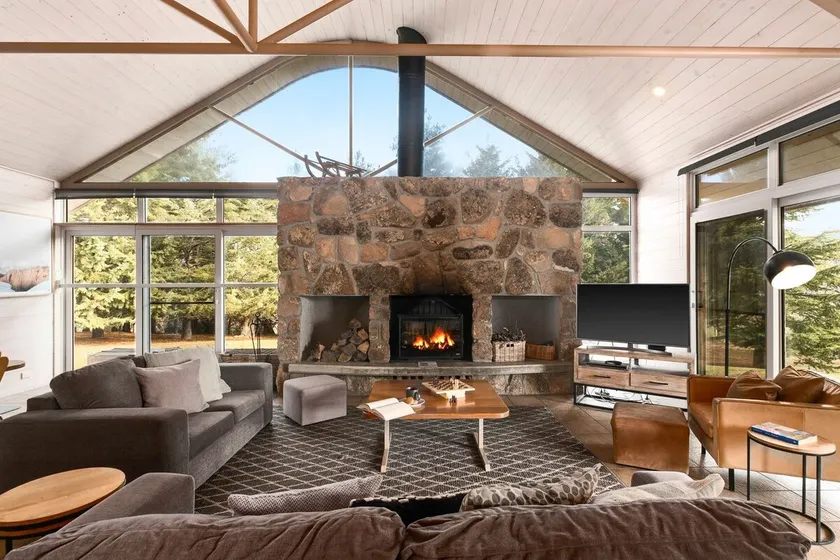 Silvertop Chalet - Image 1