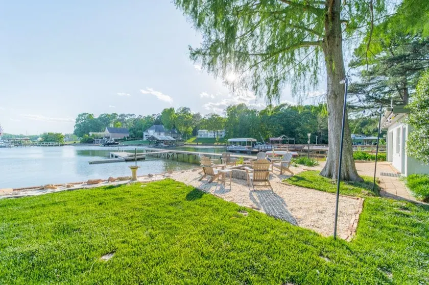 Lake Shore Getaway by SoCharm | Newly renovated w/guest boat house - Image 1