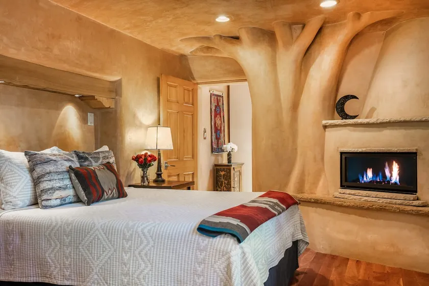 Unique Hideaway, Walk Everywhere - Image 1
