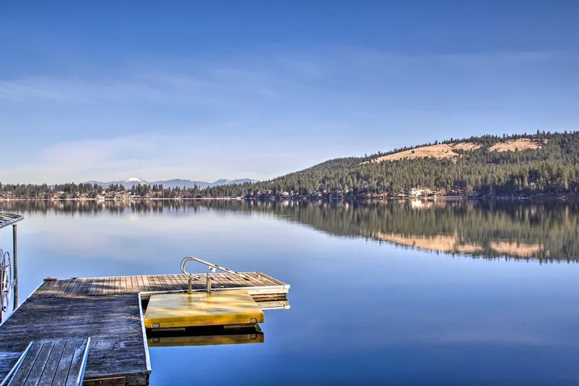 Luxurious Liberty Lake Hideaway w/ Hot Tub! - Image 1